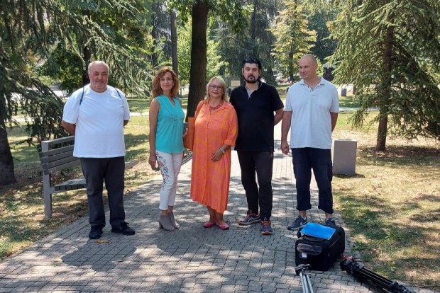Екипа РТС-а на снимању емисије Екипа РТС-а на снимању емисије